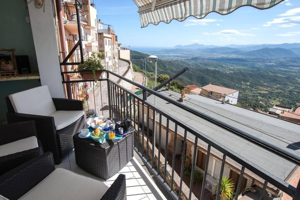 Window On The Ogliastra Apartment In Baunei Exterior photo